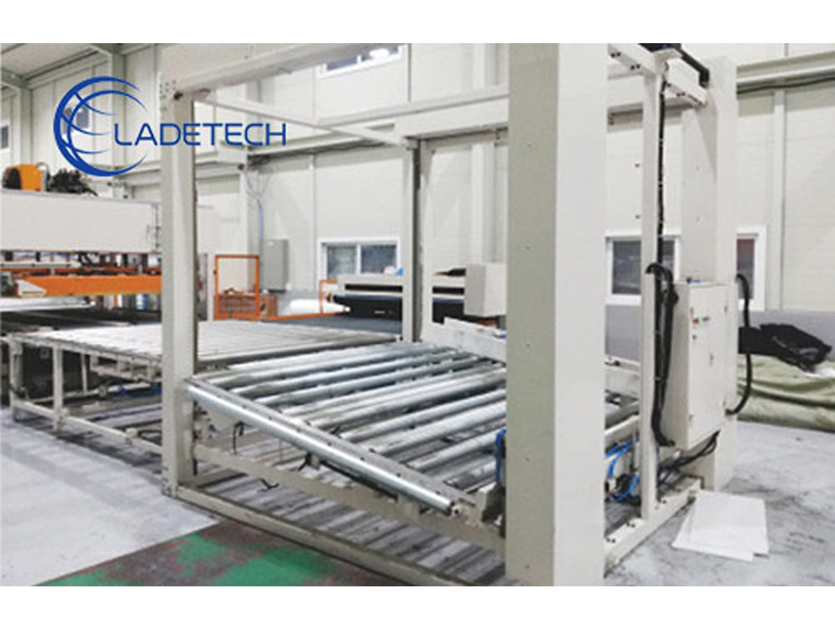 LDT-MS Automatic Mattress Stacker System - Ladetch Mattress Machine